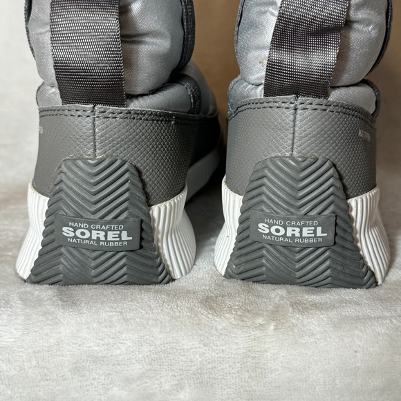 Sorel puffer boots - Picture 7 of 9